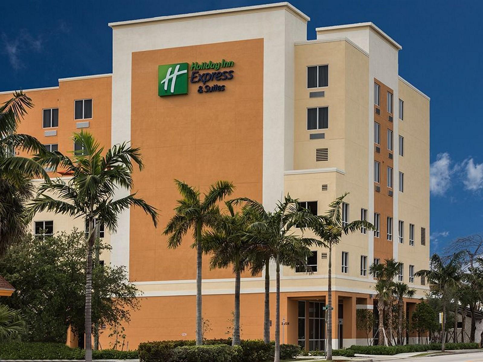 Holiday Inn Express Fort Lauderdale Airport South By Ihg Dania Beach Exterior photo