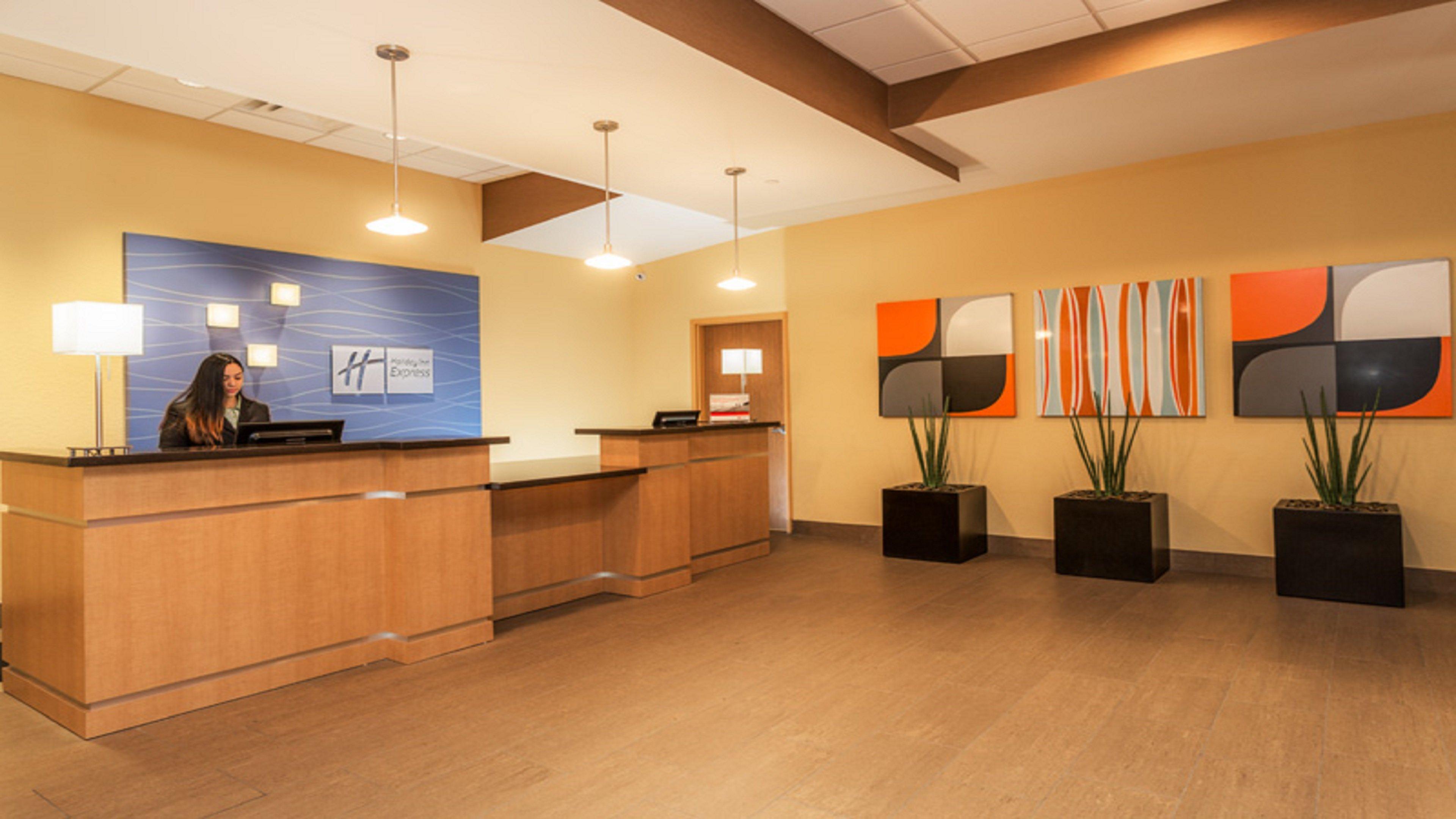 Holiday Inn Express Fort Lauderdale Airport South By Ihg Dania Beach Exterior photo